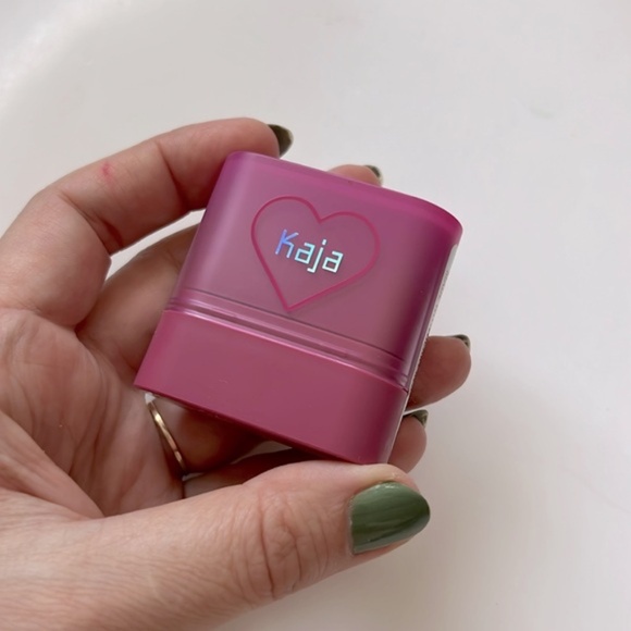 KAJA Dewy Bar Blush & Lip Balm Berry Sparkler - Berry Pink FULL SIZE - Picture 1 of 3